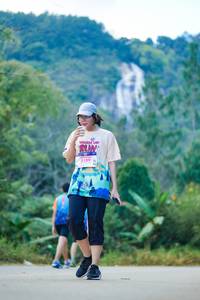 BIB: 8189
                            <button type="button" onclick="openModal(18879780)" class="btn btn-primary btn-sm float-right btn-popup" data-toggle="modal" data-target=".modal-high-quality">
                        <i class="fas fa-shopping-cart"></i> Add to Cart
                    </button>
                                            <button type="button" onclick="isThisMe(18879780, true)" class="btn btn-success btn-sm float-right btn-popup btn-isme hidden" data-toggle="tooltip" data-placement="bottom" title="นี่คือรูปของคุณใช่ไหม คลิกที่นี่เพื่อเอาเข้าอัลบั้ม">
                        <i class="fas fa-plus"></i> Add to album
                    </button>
                    <button type="button" onclick="isThisMe(18879780, false)" class="btn btn-warning btn-sm float-right btn-popup btn-isnotme hidden">
                        <i class="fas fa-ban"></i> Remove from album
                    </button>